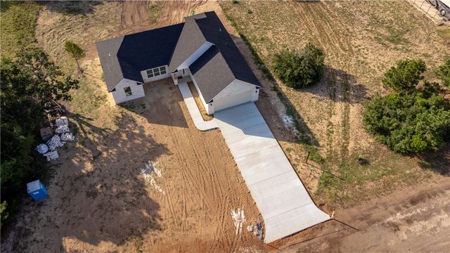 178 Jamaica Lane, Hilltop Lakes, TX 77871