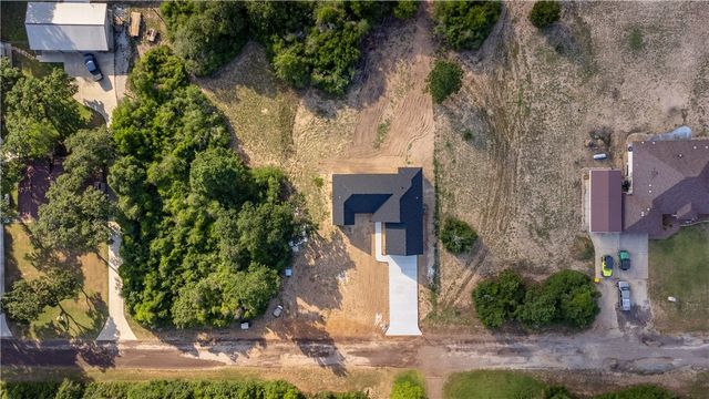 178 Jamaica Lane, Hilltop Lakes, TX 77871