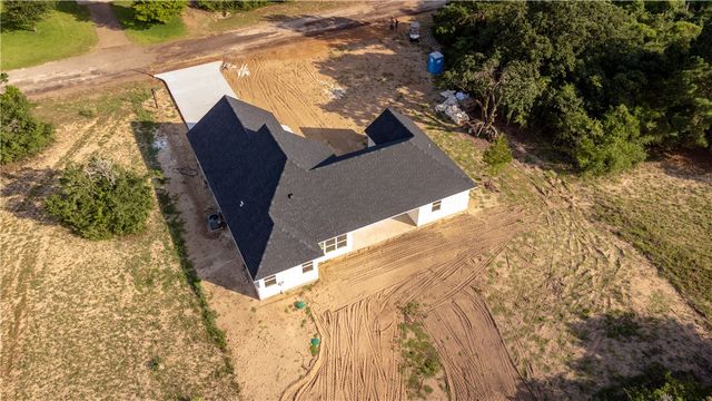 178 Jamaica Lane, Hilltop Lakes, TX 77871