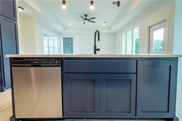 178 Jamaica Lane, Hilltop Lakes, TX 77871