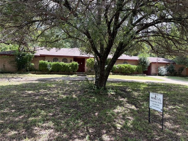 602 Linkcrest Circle, Duncanville, TX 75137