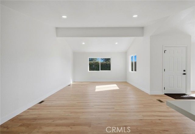 28597 Whittier, Winchester, CA 92596