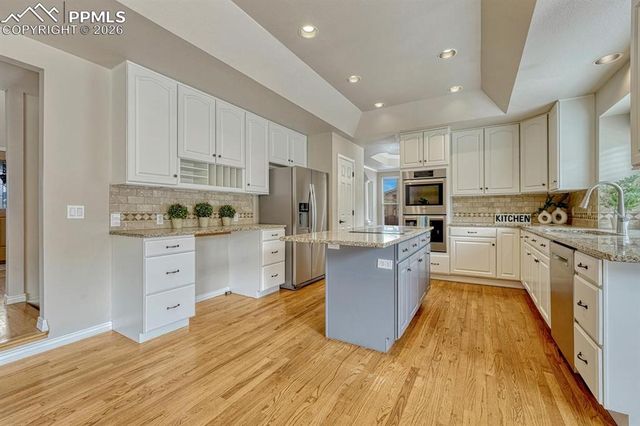 15211 Ridgefield Lane, Colorado Springs, CO 80921