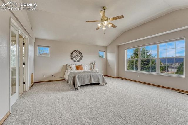 15211 Ridgefield Lane, Colorado Springs, CO 80921