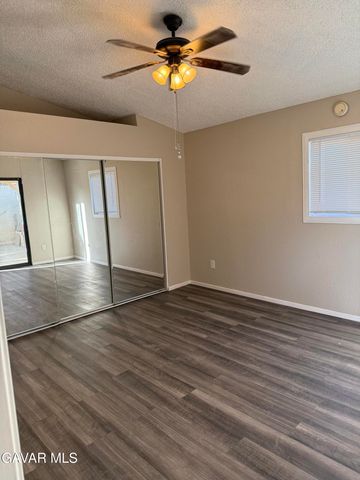 3542 E Avenue R10, Palmdale, CA 93550