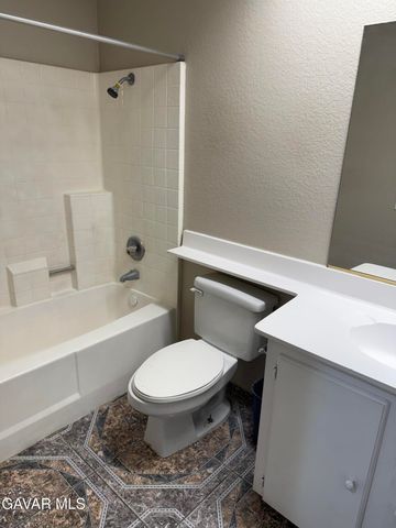 3542 E Avenue R10, Palmdale, CA 93550