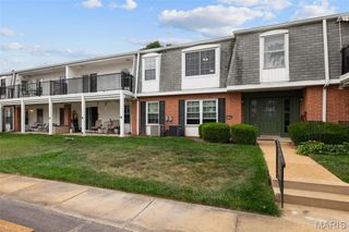 1725 Herault Place G, Mehlville, MO 63125