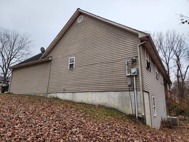 1301 Shady Lane, London, KY 40741