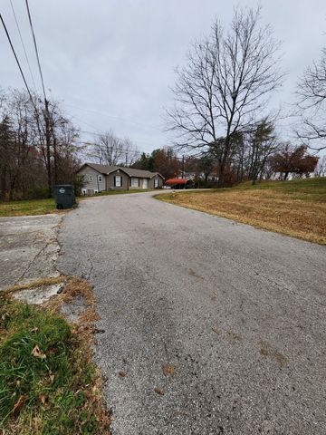 1301 Shady Lane, London, KY 40741