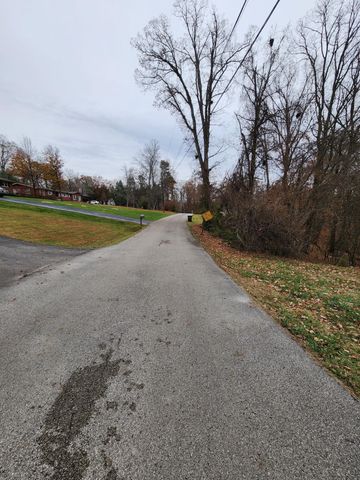 1301 Shady Lane, London, KY 40741