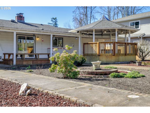 1943 MONTEREY Ln, Eugene, OR 97401