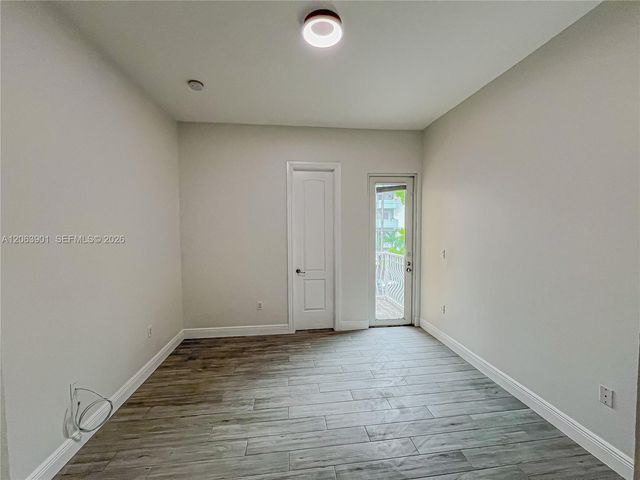 3850 NE 168th St 4, North Miami Beach, FL 33160