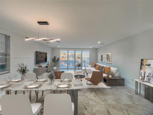 3850 NE 168th St 4, North Miami Beach, FL 33160