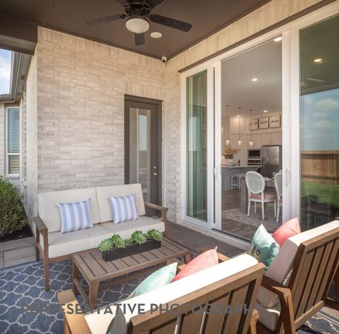 302 Sierra Stream Lane, Conroe, TX 77304