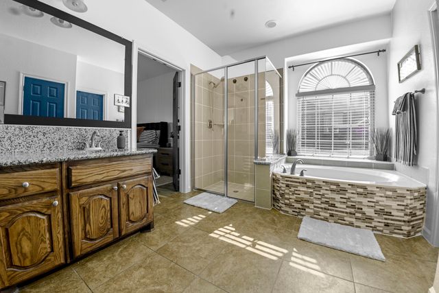 1880 Chuckwagon Drive, Midlothian, TX 76065