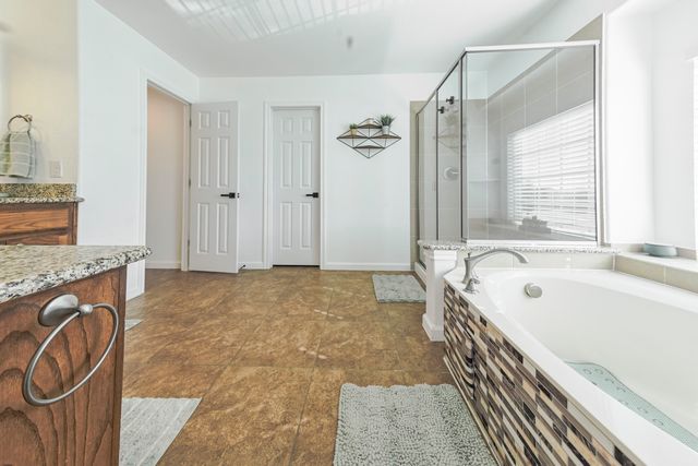 1880 Chuckwagon Drive, Midlothian, TX 76065