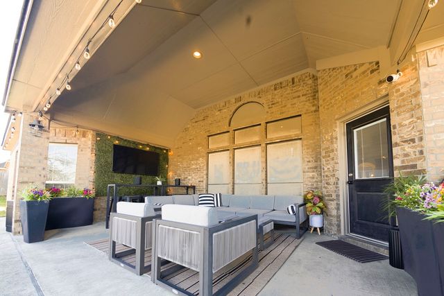 1880 Chuckwagon Drive, Midlothian, TX 76065