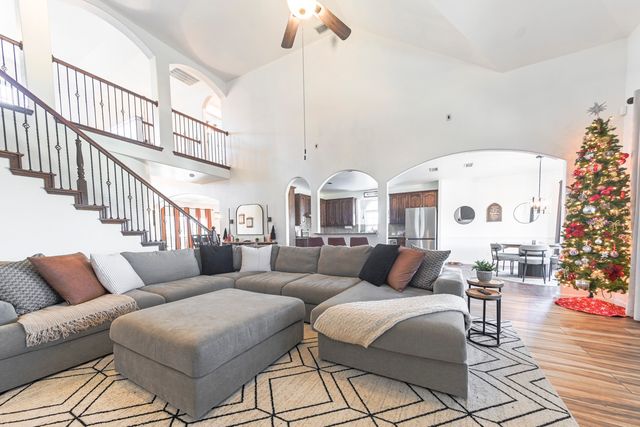 1880 Chuckwagon Drive, Midlothian, TX 76065