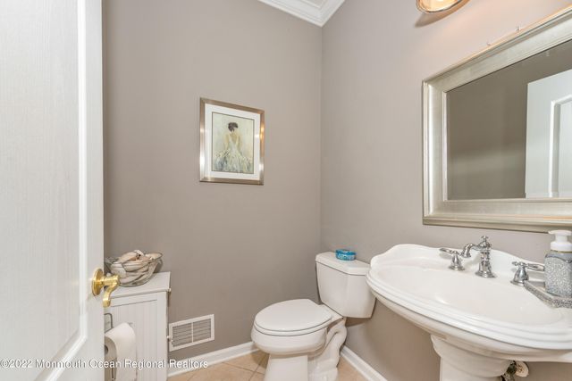 13 Randall Drive, Manalapan, NJ 07726