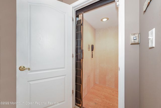 13 Randall Drive, Manalapan, NJ 07726