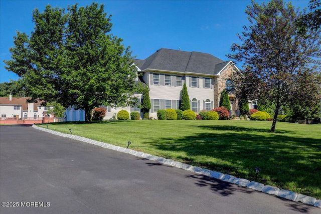 13 Randall Drive, Manalapan, NJ 07726