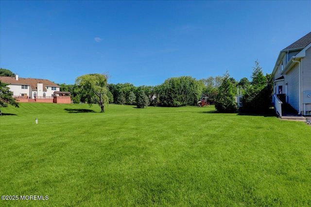 13 Randall Drive, Manalapan, NJ 07726