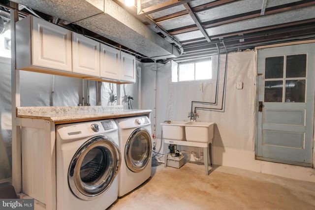 214 W BROOKHAVEN RD, Brookhaven, PA 19015