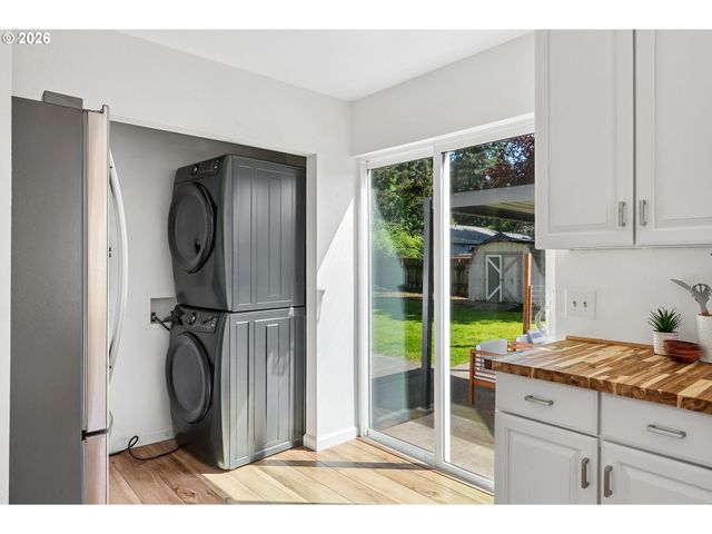 5910 Se CEDAR St, Milwaukie, OR 97222