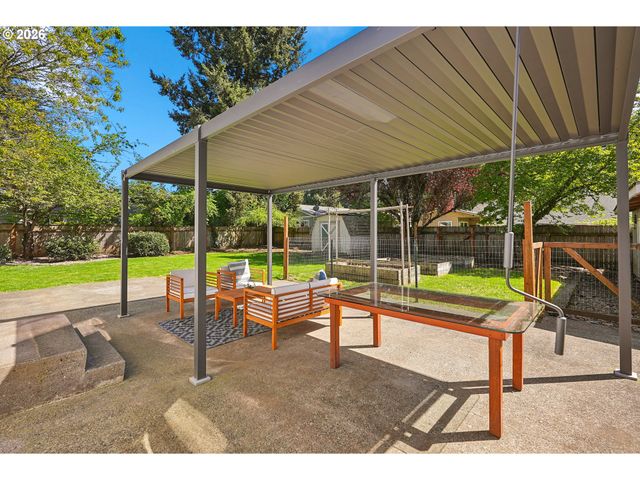 5910 Se CEDAR St, Milwaukie, OR 97222