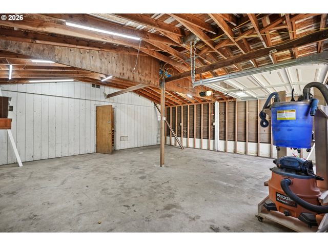 5910 Se CEDAR St, Milwaukie, OR 97222