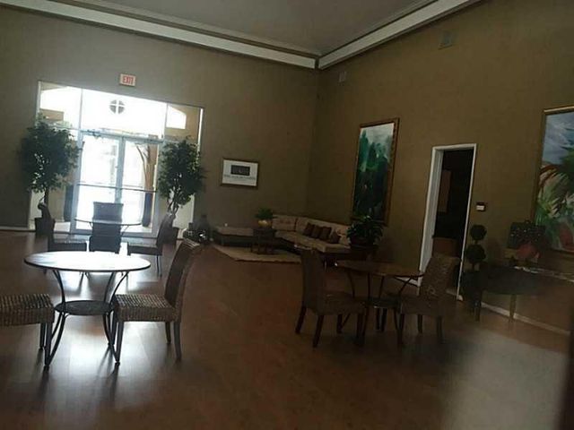 6900 SW 39TH Street 311K, Davie, FL 33314
