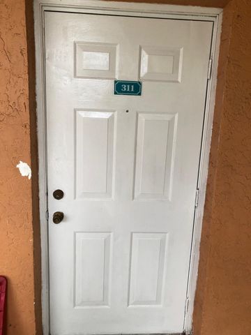 6900 SW 39TH Street 311K, Davie, FL 33314