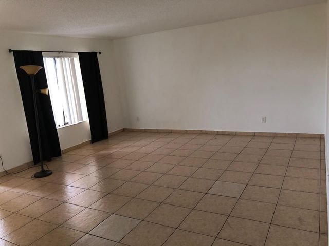 6900 SW 39TH Street 311K, Davie, FL 33314