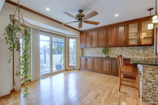 43274 Hillsboro Drive, Clinton Charter Township, MI 48038