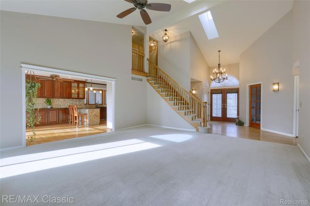 43274 Hillsboro Drive, Clinton Charter Township, MI 48038