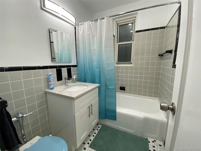 63-60 102nd Street D1, Rego Park, NY 11374