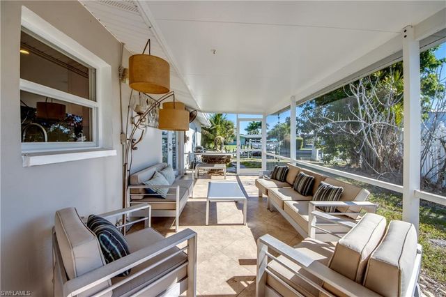 1122 El Dorado PKWY E, Cape Coral, FL 33904