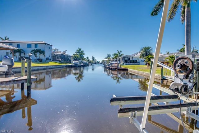 1122 El Dorado PKWY E, Cape Coral, FL 33904