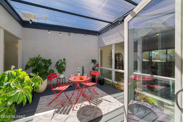 3855 N Via Avellana, Tucson, AZ 85718