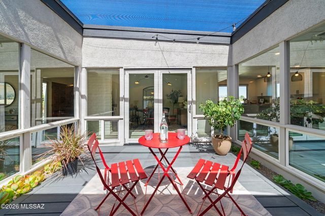 3855 N Via Avellana, Tucson, AZ 85718