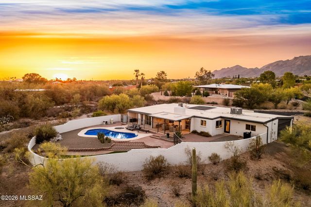 3855 N Via Avellana, Tucson, AZ 85718