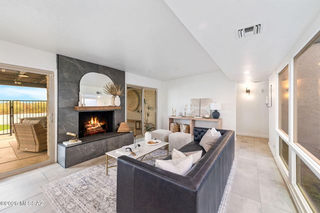 3855 N Via Avellana, Tucson, AZ 85718