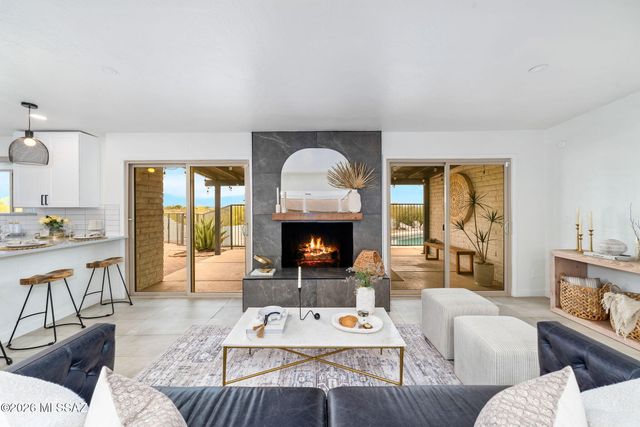 3855 N Via Avellana, Tucson, AZ 85718