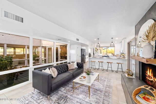 3855 N Via Avellana, Tucson, AZ 85718