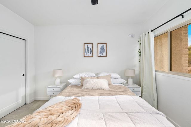 3855 N Via Avellana, Tucson, AZ 85718