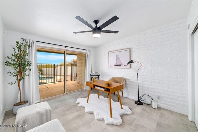 3855 N Via Avellana, Tucson, AZ 85718