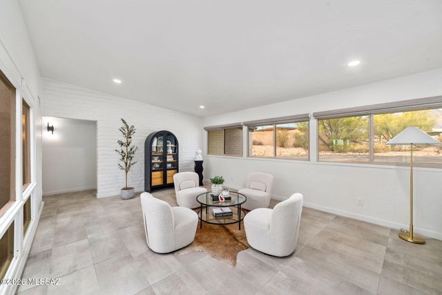 3855 N Via Avellana, Tucson, AZ 85718