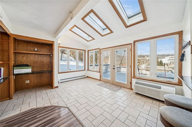 7835 Route 819, Hempfield Twp, PA 15616