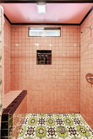 156 E 70th, Los Angeles, CA 90003