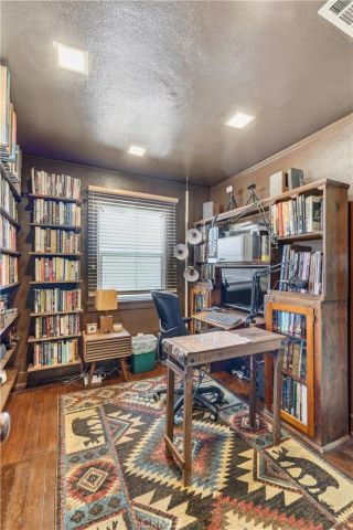 156 E 70th, Los Angeles, CA 90003